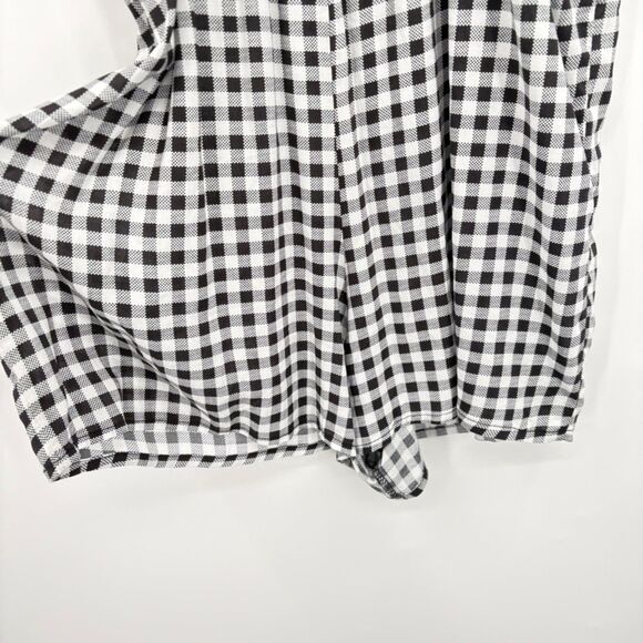 NWT Urban Outfitter Out from Under Izzy Smocked Gingham Romper, Sz Med, Vacation - Picture 8 of 11